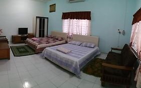 Dhia Irdina Homestay