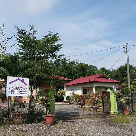 Dhia Irdina Homestay Paya Rewak Extérieur photo