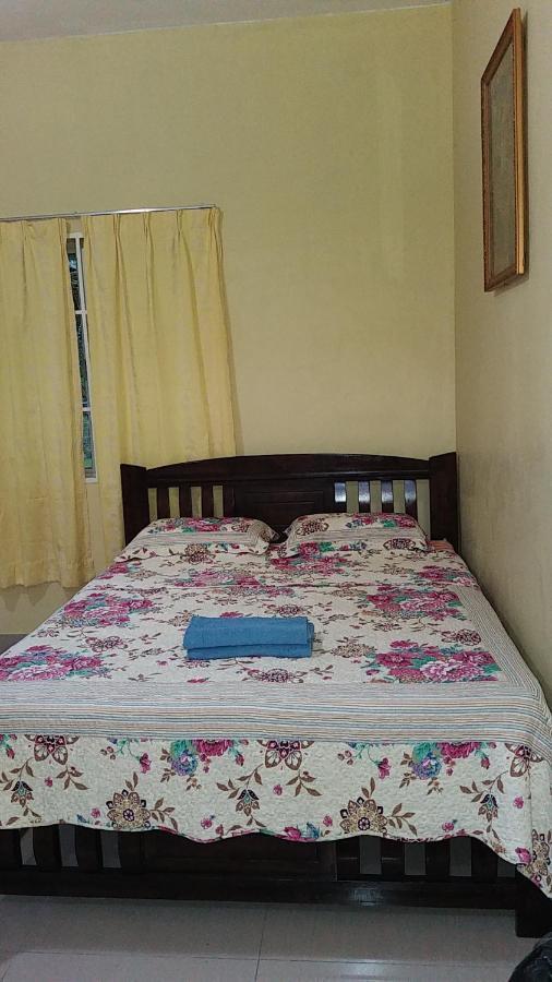 Dhia Irdina Homestay Paya Rewak Extérieur photo